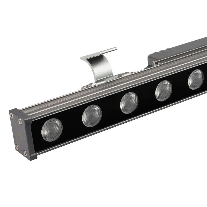 Прожектор линейный AR-LINE-760-18W Warm2700 (GR 15х60 deg 230В) IP65 металл Arlight 051763
