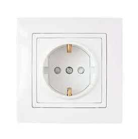 Розетка 1-м СП 16А IP20 с заземл. защ. шторки бел. Bylectrica РС16-341