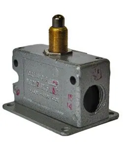Микровыключатель МП 1202 УХЛ3 исп.03 IP40 толкатель с увелич. ходом торц. винт Электротехник ET052244