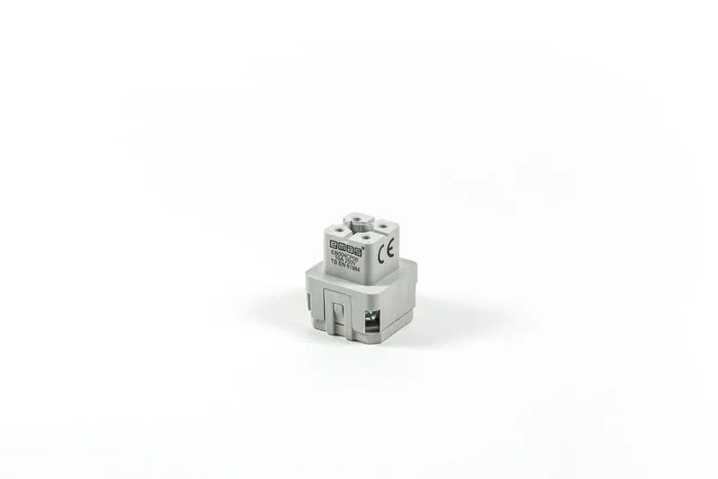 Гнездо 4 полюса 10А EMAS EB004CP00
