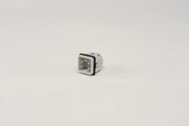 Штепсель 5п 10А EMAS EB005CF00
