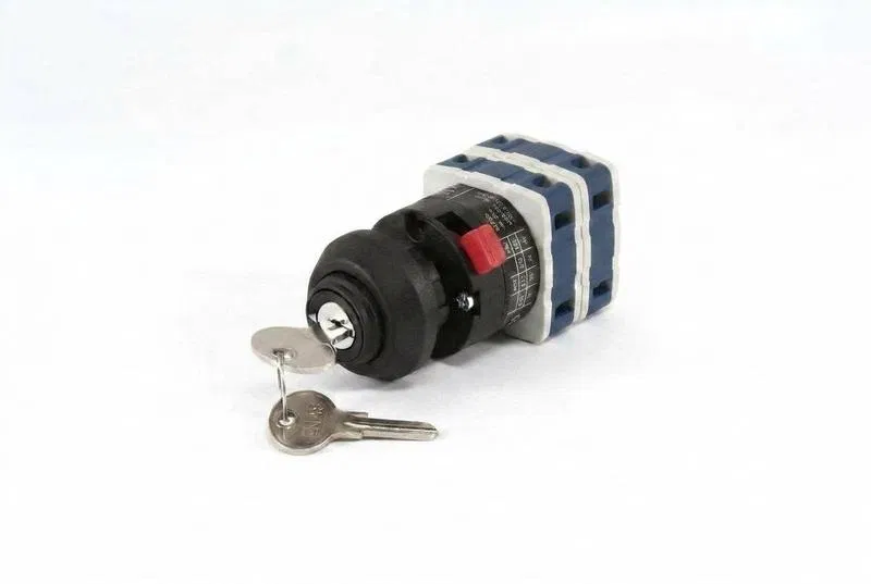 Two-position switch (0-1) 3 poles 20A with key EMAS PSA020AK331AQ