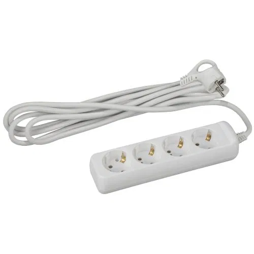带接地延长线 4x3m 16A IP20 U-4e-3m-3x1 PVS 3x1 Era Б0028374