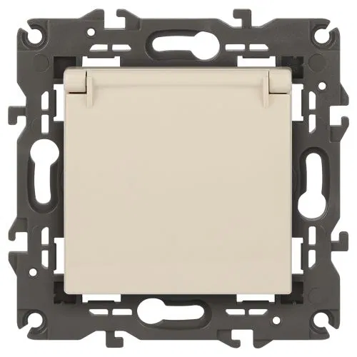 插座 1-м СП Era Elegance 14-2103-02 16A IP20 16AX 250V 2P+E Schuko 带保护门盖 象牙白 Era Б0034279