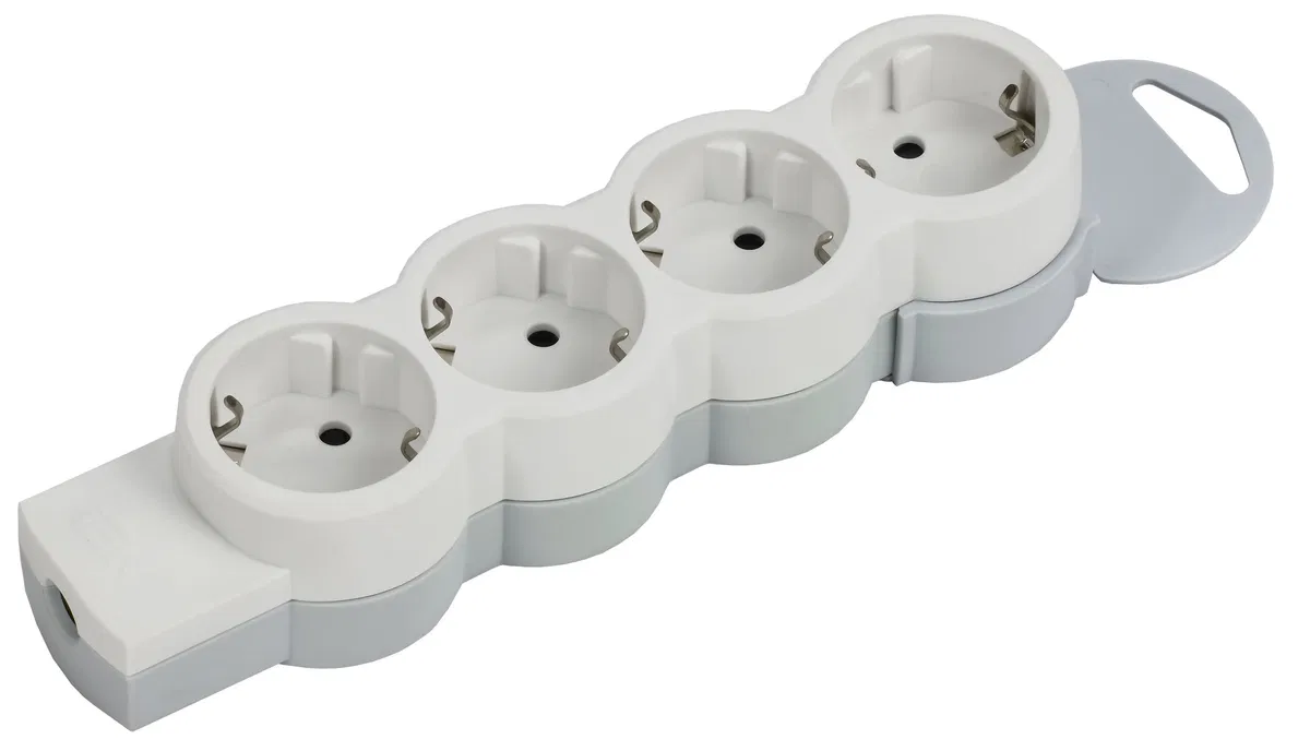 STANDARD Колодка для удлинителя с заземлением К04 4 места белая IEK 695009