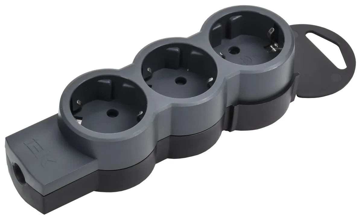 STANDARD Колодка для удлинителя с заземлением К03 3 места черная IEK 695023