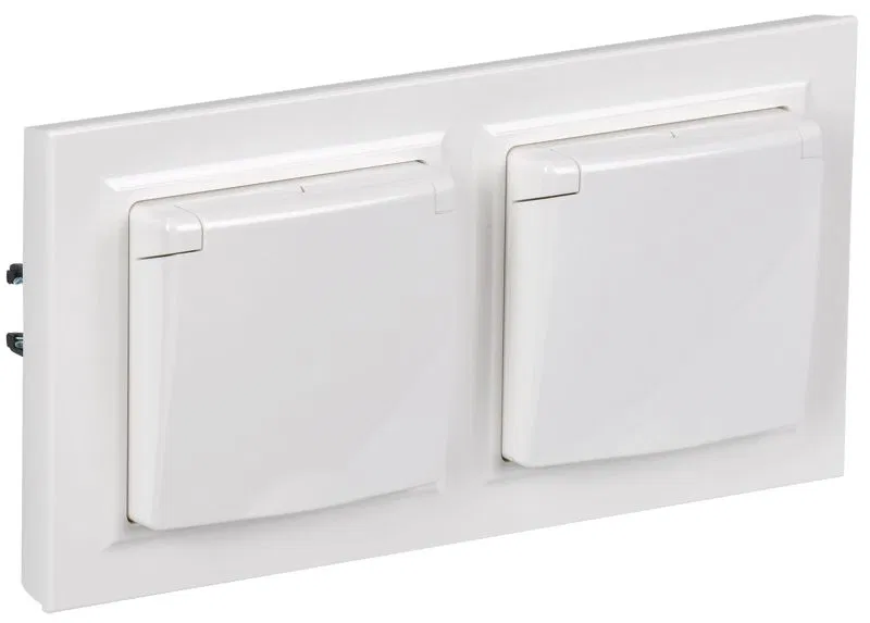 Розетка с крышкой Brite 16А IP44 РСбш10-3-44-БрБ механизм бел. в сб 2шт IEK BR-R16-16-44-2-K01-F-PRO