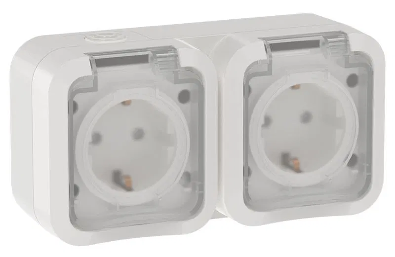 Розетка 2-м ОП TORS TS322 16А IP55 горизонт. с заземл. с крышкой бел. IEK TS-R26-16-55-G-K01