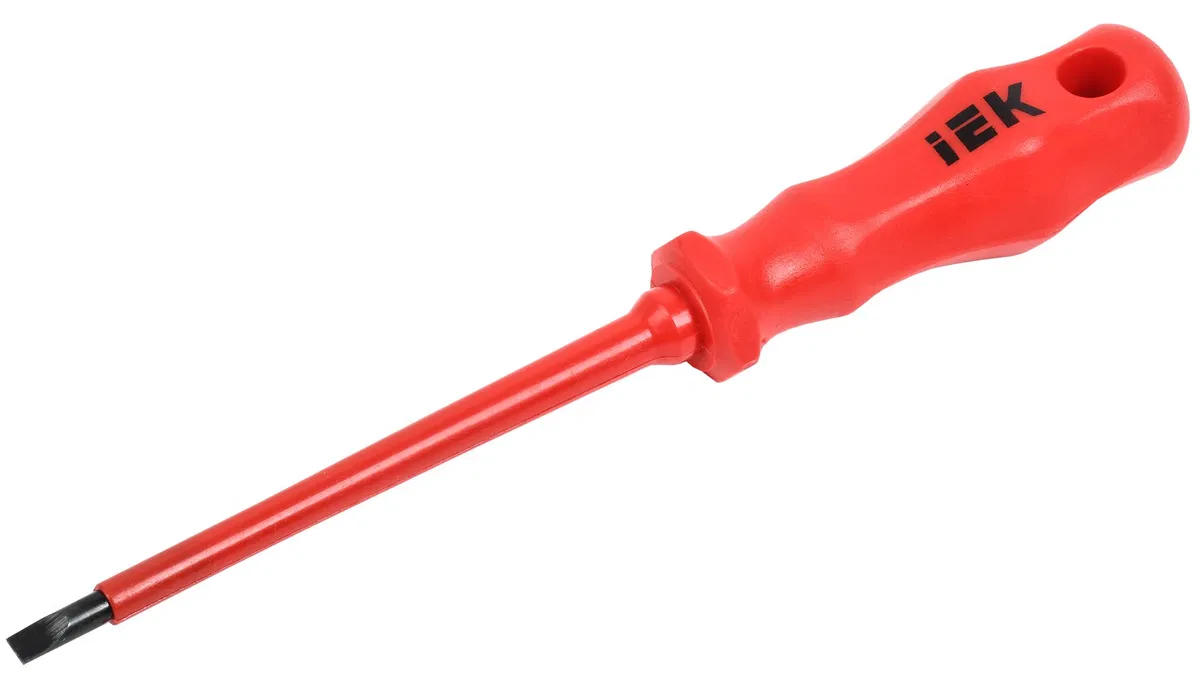 Отвертка шлицевая PROFI 5,5х125мм 1000В IEK TSC-3SL-5125