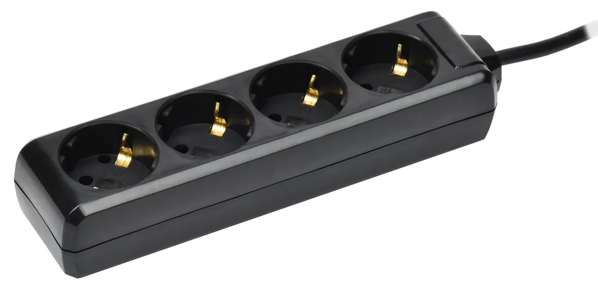 Extension cord U04 4 outlets with grounding 5m 3x1mm2 16A/250V black IEK WYP10-16-04-05-Z-K02