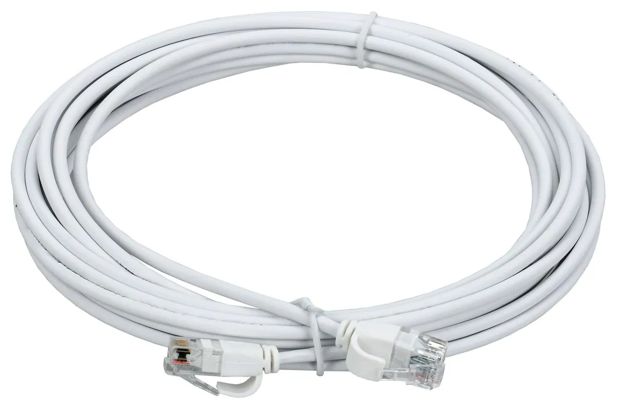 ITK Коммутационный шнур (патч-корд) кат.5E UTP LSZH 5м slim колпачок с язычком белый PC08-C5EUL-5M-SL-WT