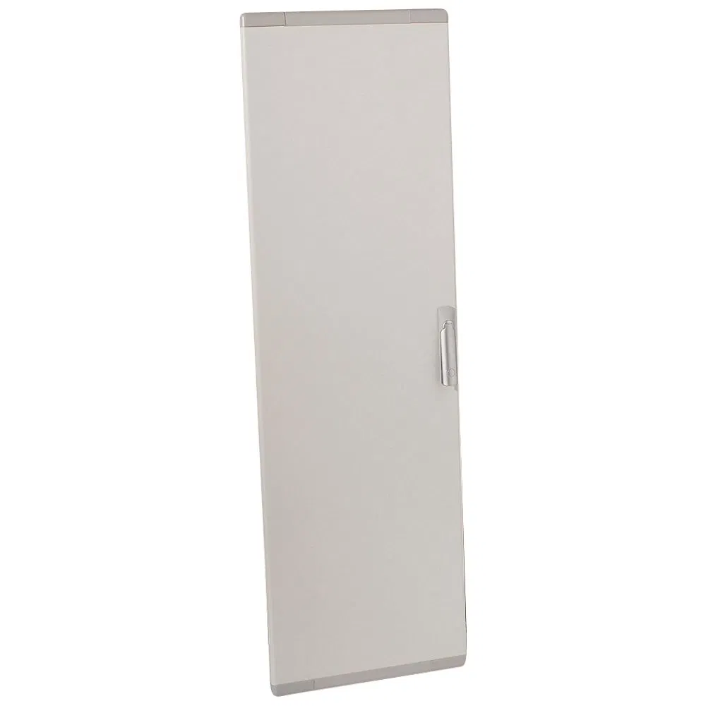 Дверь XL³ 800 - для внешней кабельной секции Кат. № 0 204 23 020433 Legrand