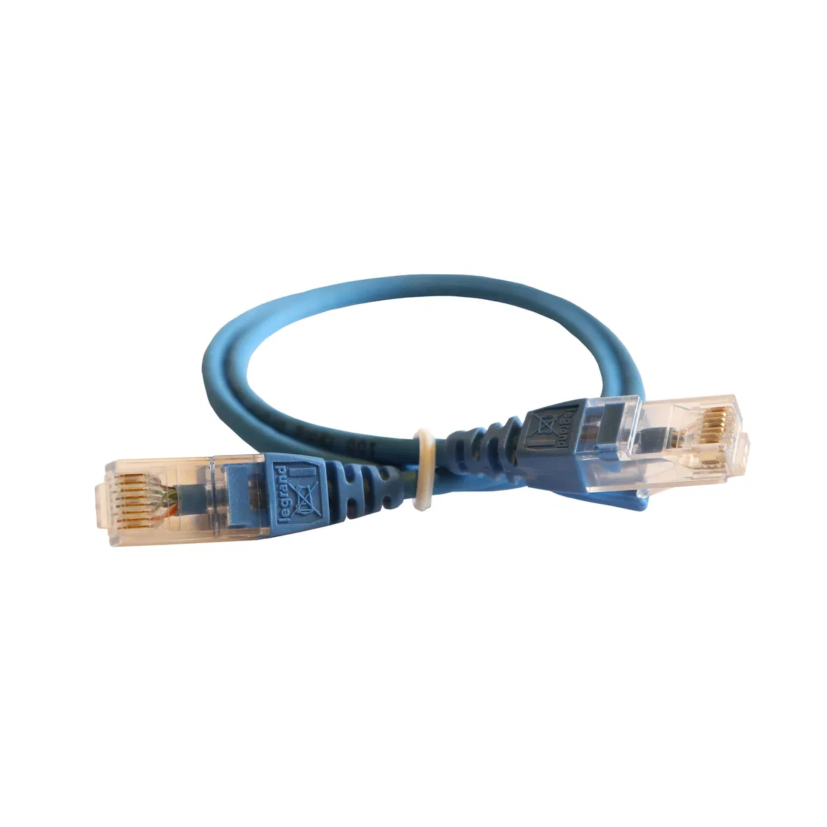 Шнур коммутационный HD RJ 45 - категория 6 - U/UTP - LSZH - неэкранированный - 0,5 м - голубой 051545 Legrand