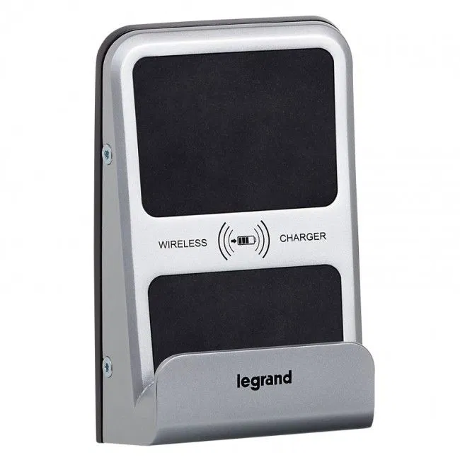 Mosaic.Беспроводное зарядное устройство Qi 1А IP66 IK08. Цвет Алюминий 077599 Legrand