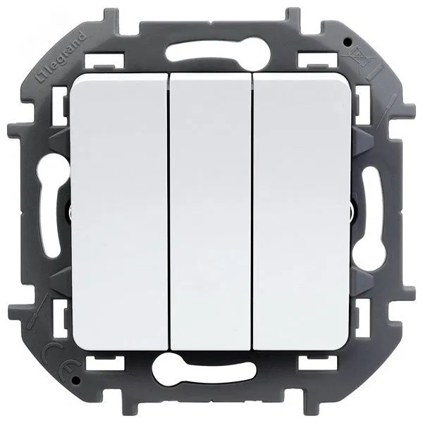 INSPIRIA Выключатель 3-клавишный схема 05 10АХ белый 673540 Legrand