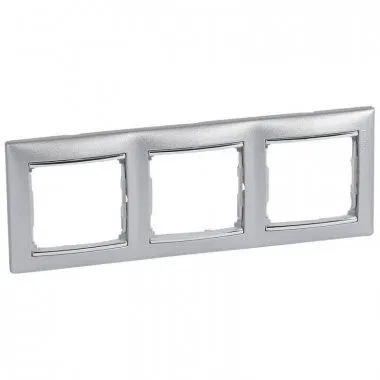 VALENA DIY Рамка 3-местная алюминий модерн 694358 Legrand