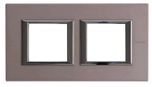 Рамка 2х2П 71мм горизонтальная Титан Axolute HA4802M2HNX Legrand