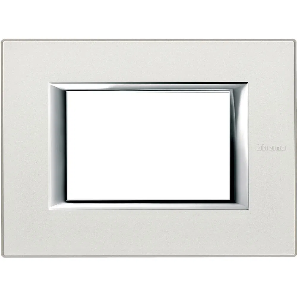 Axolute Рамка прямоугольная 3м, цвет серебро HA4803SAN Legrand