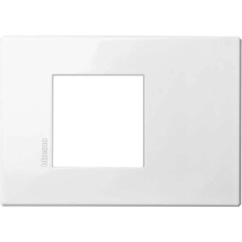 AXOLUTE Air рамка,итальянская модульность, 2 модуля, AXOLUTE белый HW4819HD Legrand