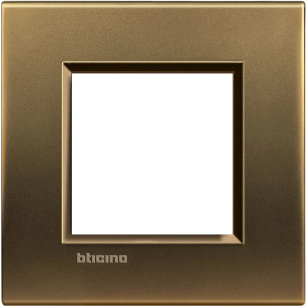 LivingLight Рамка прямоугольная, 1 пост, цвет Бронза LNA4802BZ Legrand