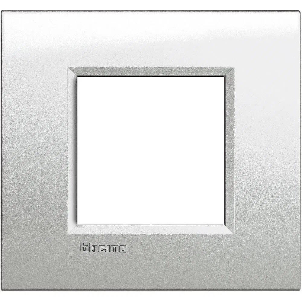 LivingLight. Рамка "Лунное серебро", универсальная, 2 модуля LNA4802GL Legrand