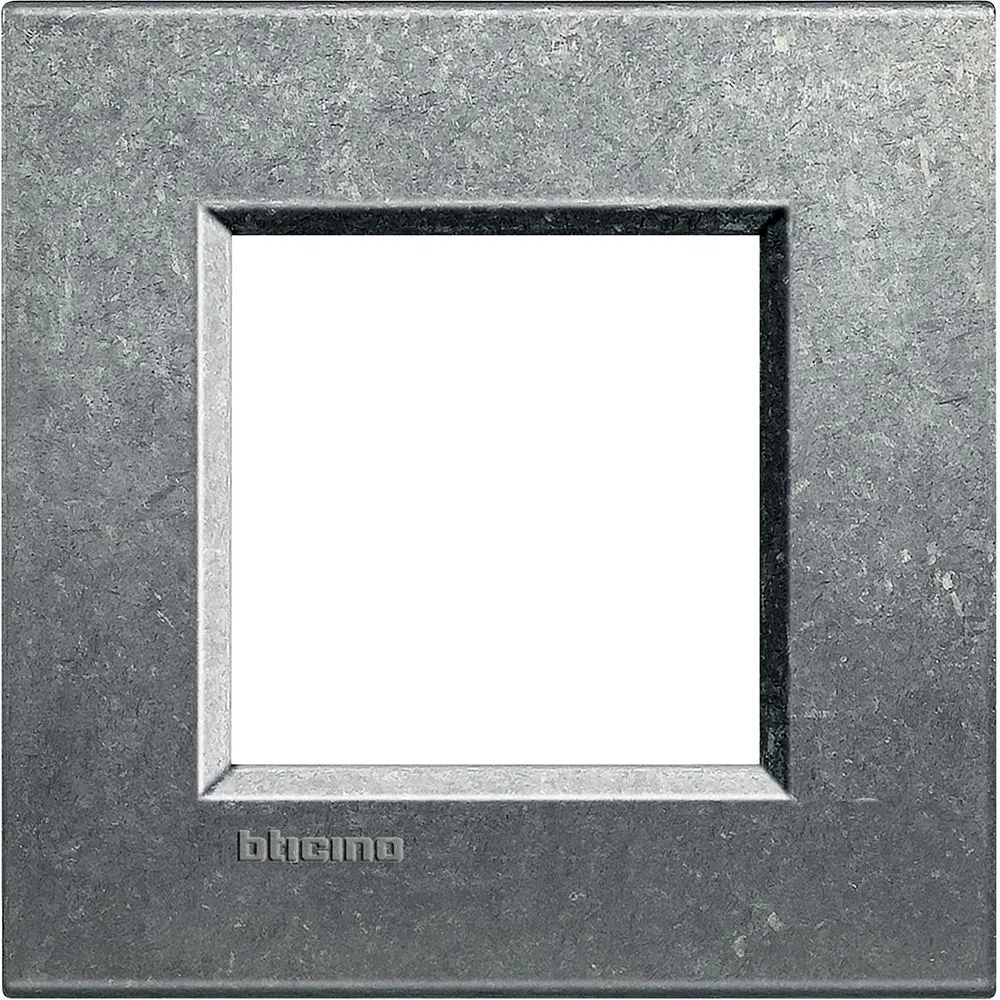 LivingLight Рамка прямоугольная, 1 пост, цвет Исконный LNA4802NA Legrand