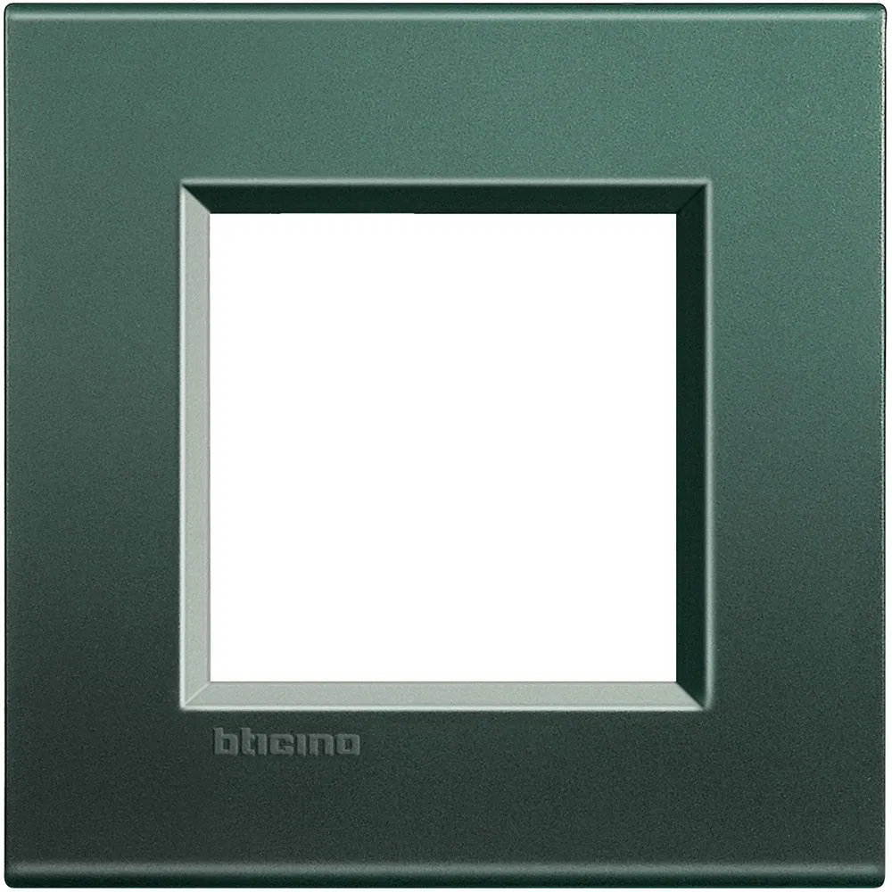 Livinglight Рамка прямоугольная, 1 пост, цвет зелёный шелк LNA4802PK Legrand