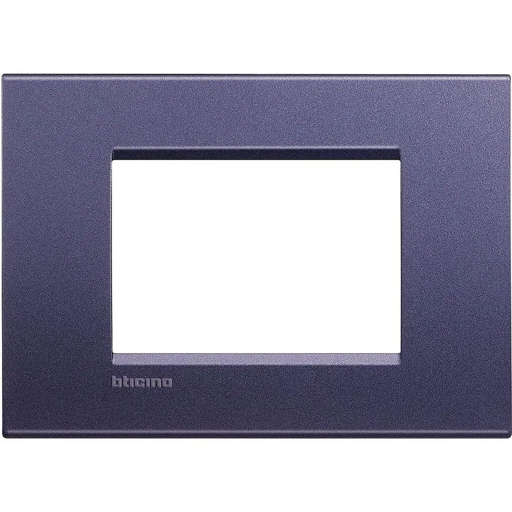 LivingLight Рамка прямоугольная, 3 модуля, цвет Синий шелк LNA4803CB Legrand