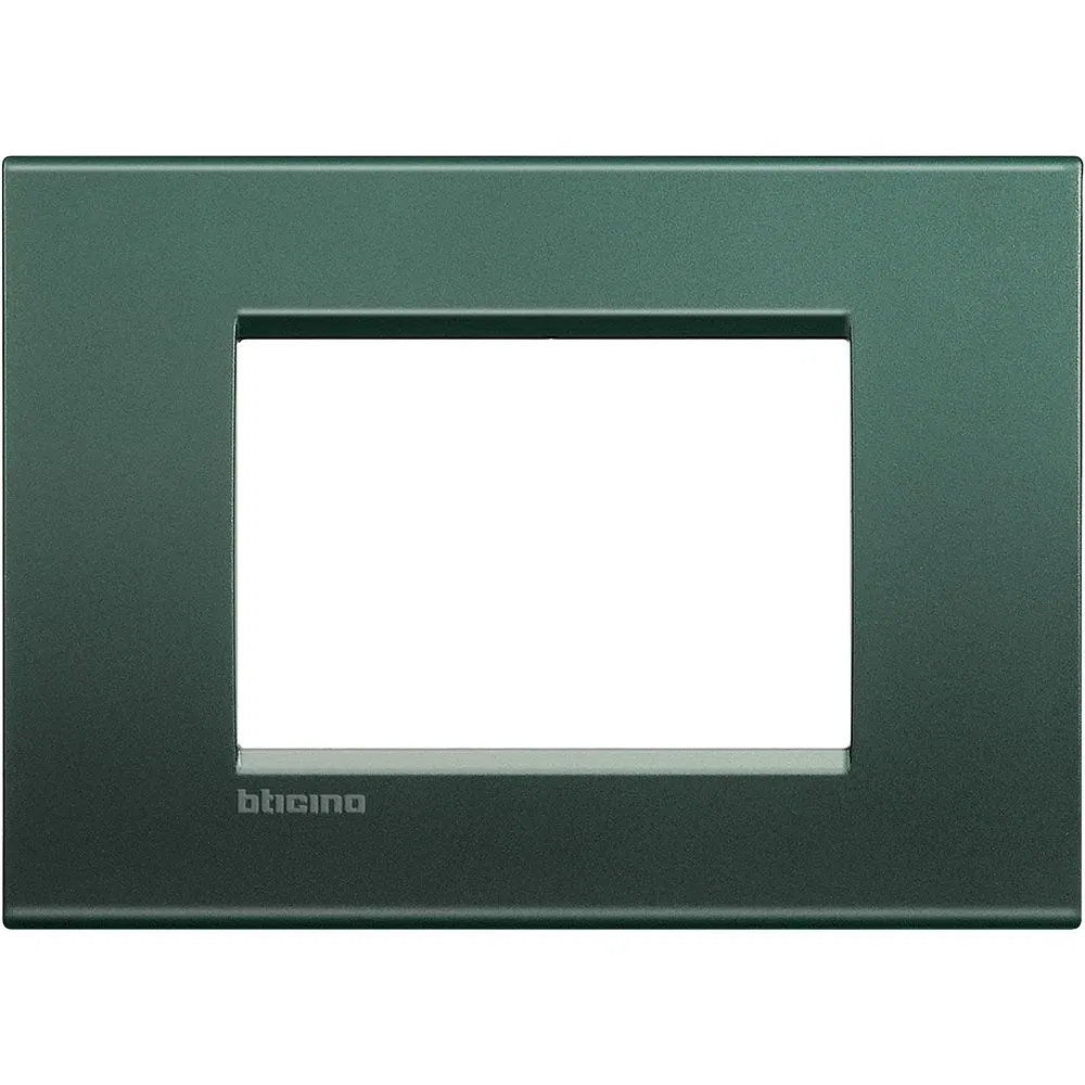 Livinglight Рамка прямоугольная, 3 модуля, цвет зелёный шелк LNA4803PK Legrand