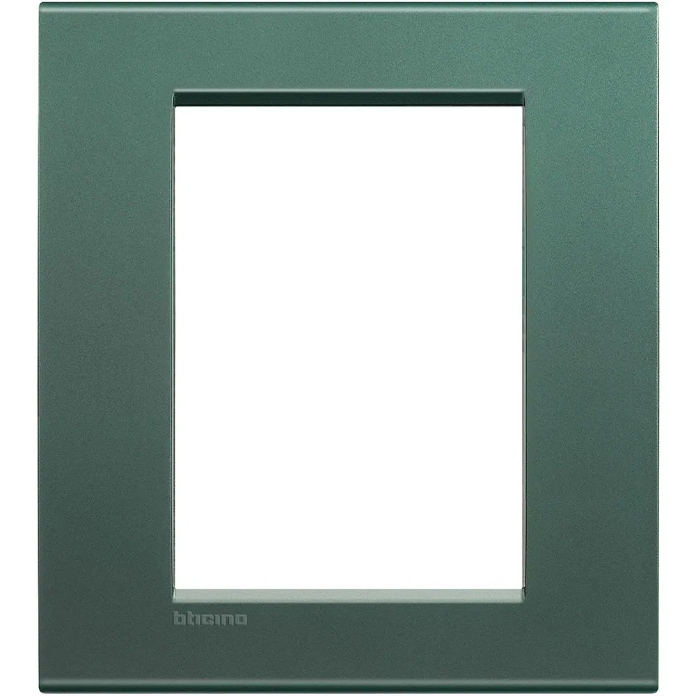 Livinglight Рамка прямоугольная, 3+3 модуля, цвет зелёный шелк LNA4826PK Legrand