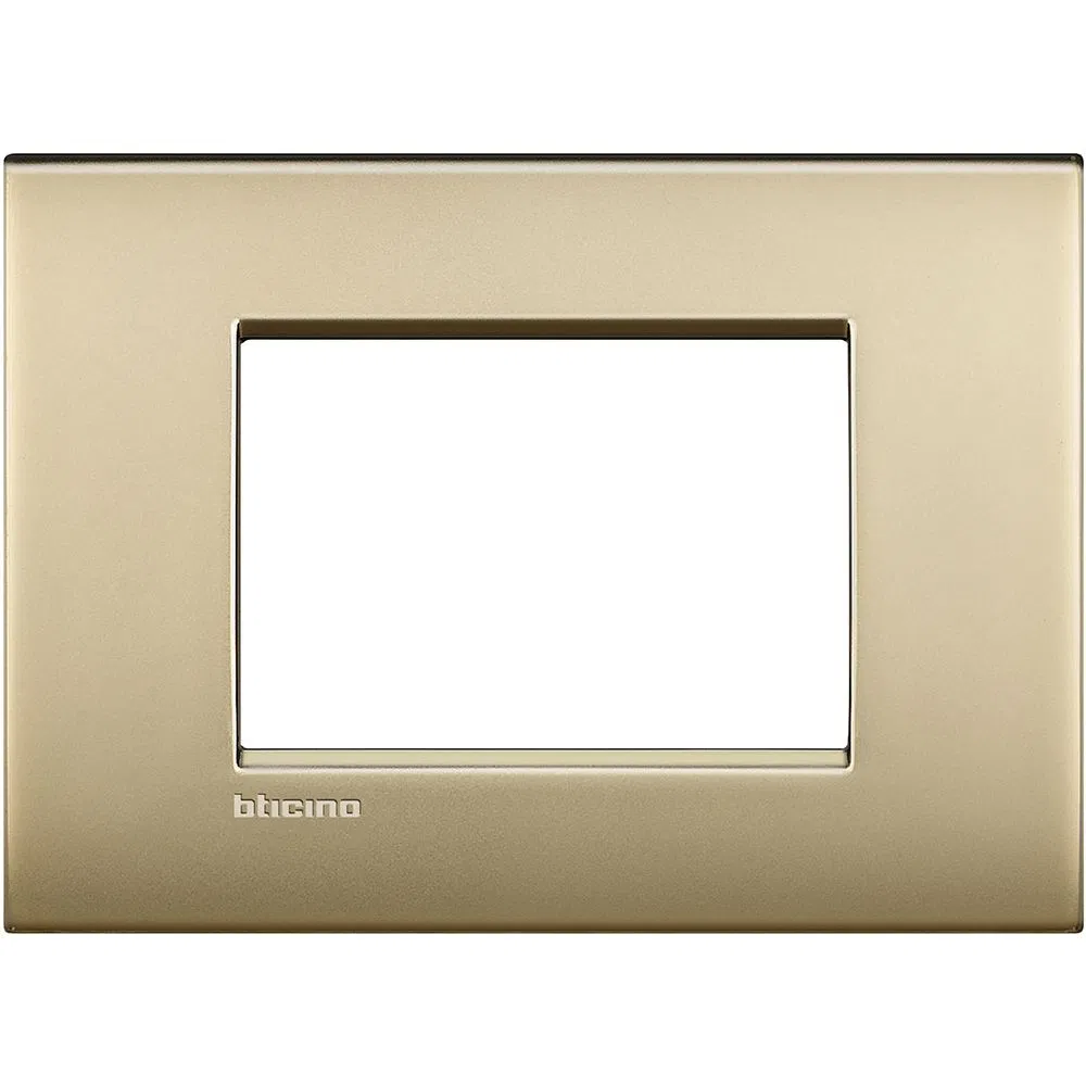 LivingLight Рамка AIR 3 модуля, цвет Матовое золото LNC4803OF Legrand