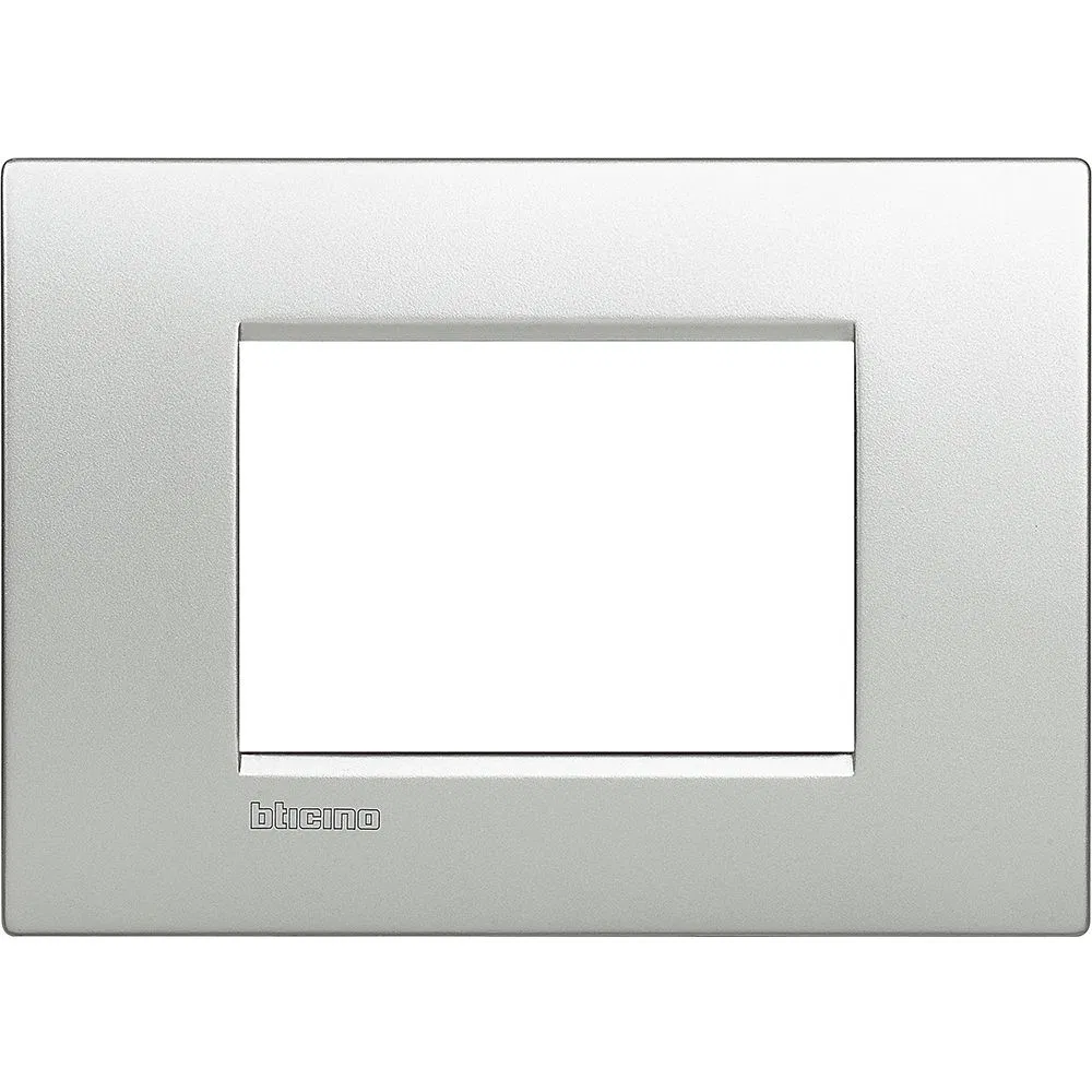 Livinglight AIR 3 модуля Алюминий LNC4803TE Legrand