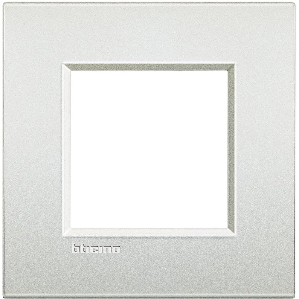 Livinglight Лицевая панель 2мод. Белый жемчуг LNE4802PR Legrand