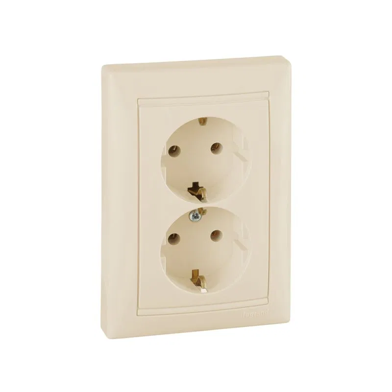 Розетка 2-м СП Valena 16А IP20 2P+E с заземл. немецк. стандарт сл. кость (DIY-упак.) IEK 695616 Legrand (группа IEK)