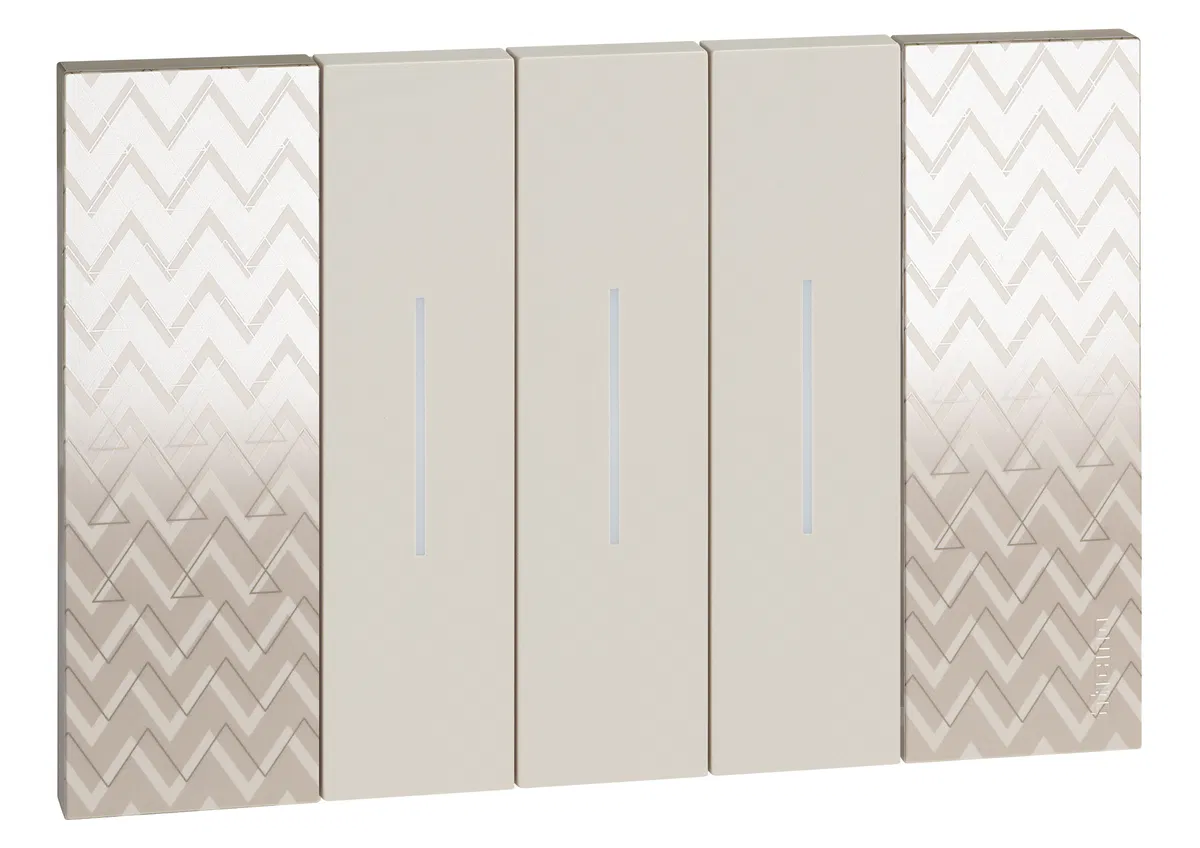 LIVING NOW. Decorative frame 3 modules. Color "Optic" KA4803MM Legrand