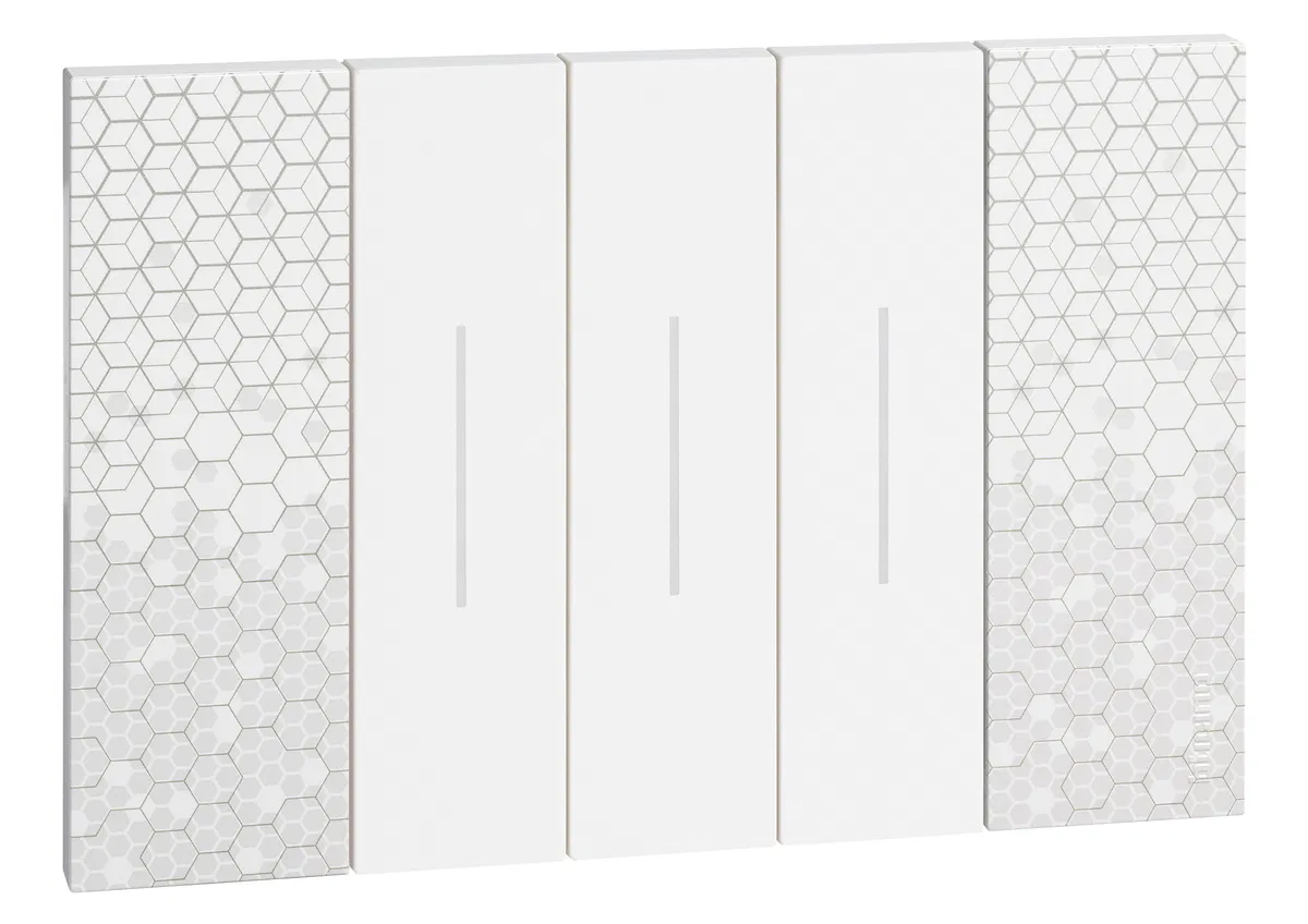 LIVING NOW. Decorative frame 3 modules.Color "Pixel" KA4803MW Legrand
