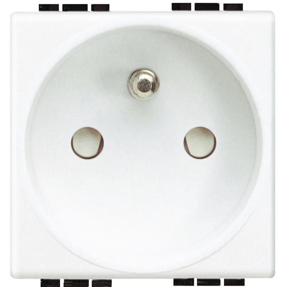 Socket 2P + ground 10A/16A 250V with safety shutters 2 modules French standard N4142