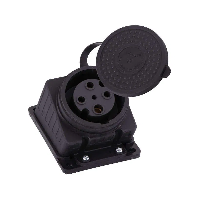 Socket OP 3x32A 3P+E 380V 3ph angled rubber LEZARD 332-0100-0202/202