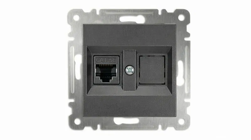 Розетка компьютерная 2-м без зазмел. Cat 5 механизм дым. Makel 57050035