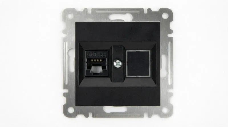 Розетка компьютерная 2-м Cat 5 СП 16А IP20 250В Karea механизм черн. Makel 57054035