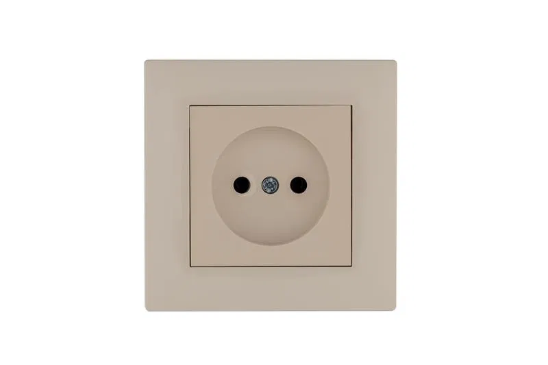 Розетка 1-м Karea RIZZ без заземл. крем Makel 88010022