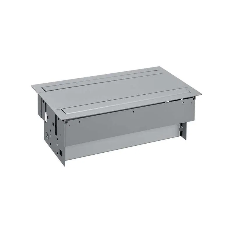 双面带盖嵌入式插座盒，带12x2P+E金属进线口，铝制 Simon 400 47606000-133