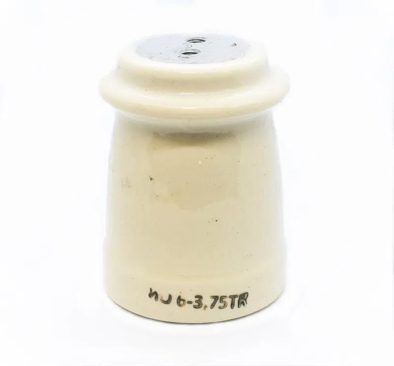 Изолятор опорный ИО-6-3.75 II У3 (2 отв. М8/1 отв. М12) Электрофарфор ЦБ-00000756 СПК прочее