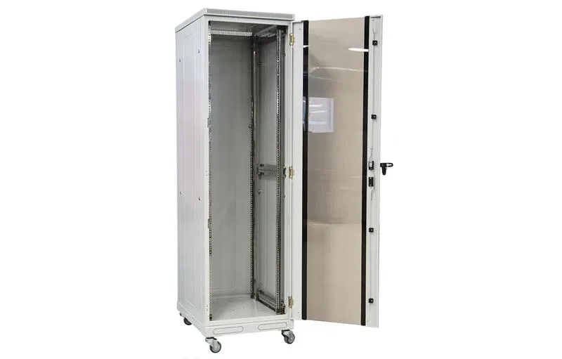 Шкаф телекоммуникационный напольный 19дюйм 24U 600Х600 ШТ-НП-24U-600-600-С передняя дверь стекло ССД 130411-00501 Связьстройдеталь