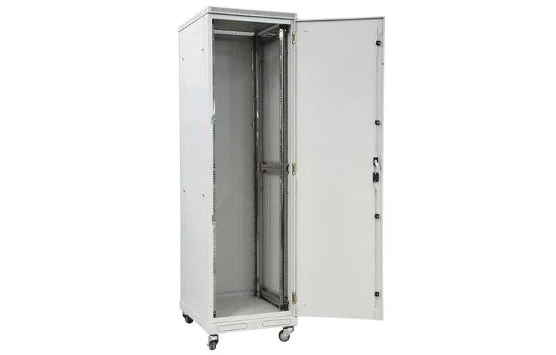 Шкаф телекоммуникационный напольный 19дюйм 42U 600х600 ШТ-НП-42U-600-600-М передняя дверь металл ССД 130411-00528 Связьстройдеталь