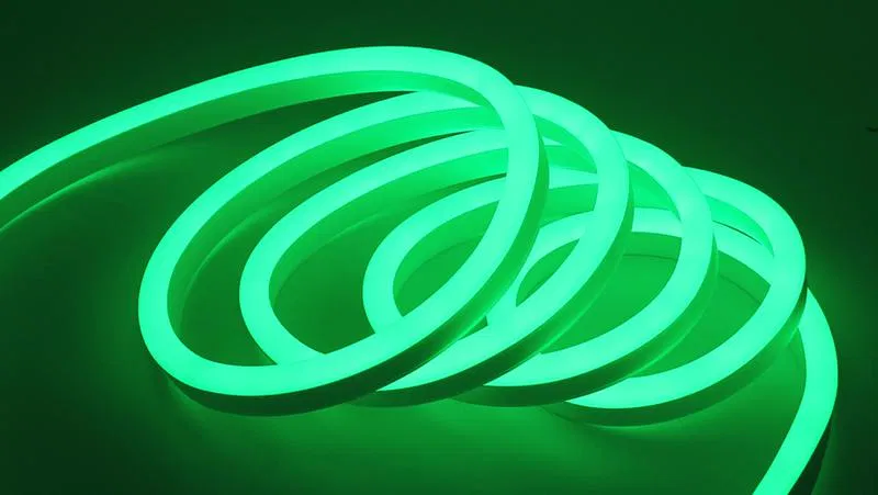 Лента светодиодная неоновая SMD 220В 2835 120 LED/м 6 Вт/м 220В IP65 зел. (уп.50м) SWG Standard 00-00007393