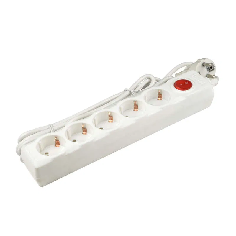 带电源滤波器延长线 5x5m 带接地 10A Universal SGSU5-5 WHITE ПВС 3x0.75 过压及短路保护 Uniel UL-00001747