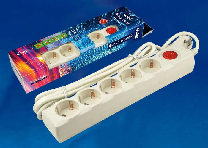 带电源保护器的延长线 5x5m 带接地 10A Universal SGSU5-5 IVORY PVS 3x0.75 过压及短路保护 Uniel UL-00001748
