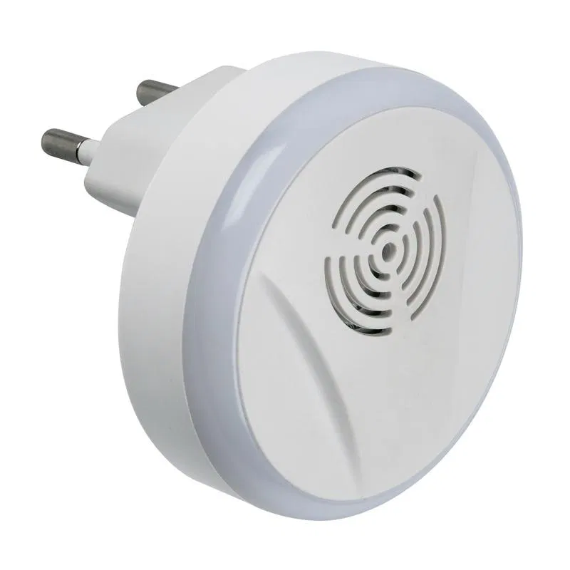 昆虫及啮齿动物超声波驱避器 UDR-E15 WHITE 220V；面积至 120sq.m；带白光照明 Uniel UL-00011807