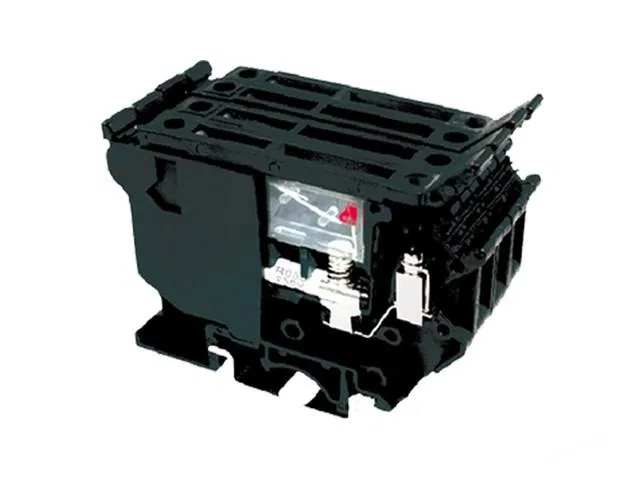 Terminal block with 5x25 fuse holder screw type nom cross-section 0.2-4mm2 (800V) mounting NS 35/7.5 NS 35/15 NS 32 black UTL JUT1-4RD-BK